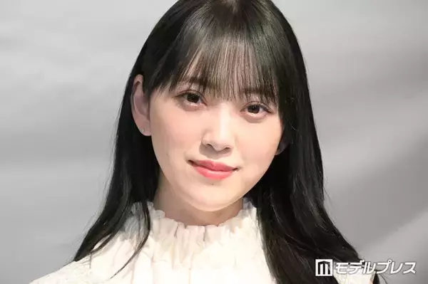 堀未央奈、美脚映えるミニワンピ姿に熱視線「脚のラインが美しい」「完璧スタイル」の声