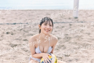 日向坂46河田陽菜、水着姿でビーチバレー満喫 2nd写真集特典ポストカード第2弾公開【テイクオフ】