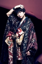 増田貴久、NEWS「変身」ツアー衣装を全解説 ステージ演出とのリンクも