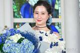 「2児の母・河北麻友子、ミニ丈×オーバーサイズジャケットで美脚スラリ「体の半分が脚」「スタイルキープ法知りたい」の声」の画像1