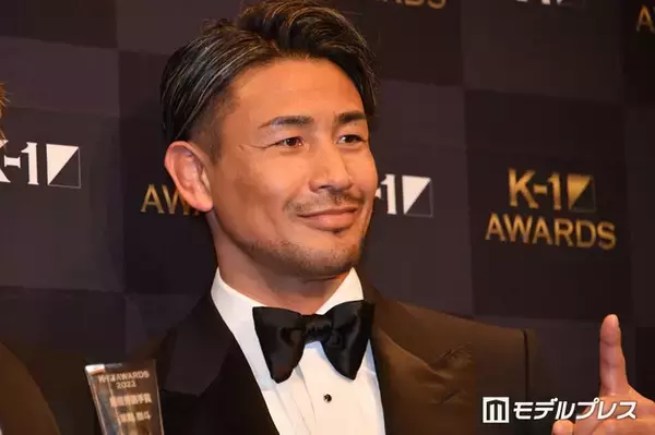 魔裟斗「弟子の心もサイボーグみたいになってきました」夫婦で筋肉美披露「全身バランス神」「日々の努力が感じられる姿」と反響