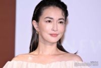 長谷川京子、ランジェリー姿で美バスト披露「綺麗」「完璧なスタイル」絶賛の声