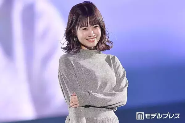 元48メンバー、ミニワンピコーデで美術館へ 美脚ショットに「思わず二度見する美しさ」「お人形さんみたい」と反響