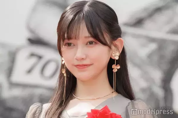 乃木坂46センター抜擢話題の池田瑛紗、ミニスカ制服コーデに絶賛の声「あるはずない学生時代の記憶蘇る」「学校一の美少女」と絶賛の声