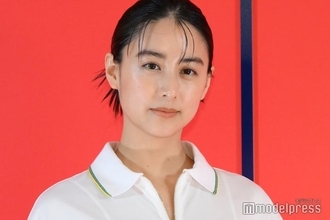 山本美月、美背中＆ほっそりウエスト披露「スタイル抜群」「魅力的」と反響