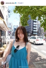 「仮面ライダーガッチャード」坂巻有紗、秋のロンドンで美脚際立つコーデ披露「着こなしマネしたい」「透明感ハンパない」
