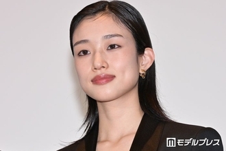 河合優実、コンカフェ店員役で雰囲気ガラリ ハーフツイン＆チア衣装姿に驚きの声「別人みたい」「ギャップに惚れる」