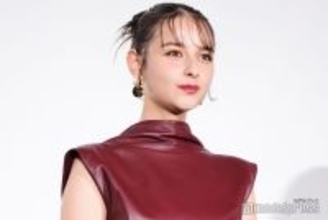 「ちはやふる」で話題・嵐莉菜、美脚際立つショット公開「スタイル抜群」「爽やか」と反響
