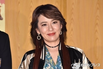 鈴木砂羽、前日に仕込んだカレーの昼食公開「具だくさんで美味しそう」「アスパラの緑が綺麗」と反響