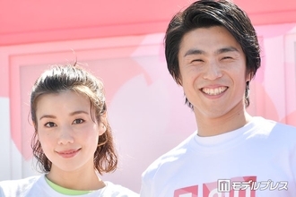 仲里依紗「キツネさん着てくれてありがとう」夫・中尾明慶とのペアルック公開に反響「2人とも似合ってる」「素敵な夫婦」