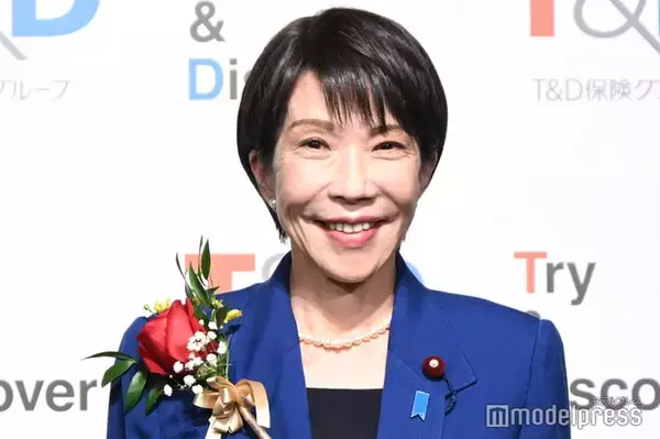 高市早苗内閣総理大臣、流行語大賞表彰式に出席で会場厳戒態勢「働いて」5回繰り返した理由・奈良県アクセントの真相説明