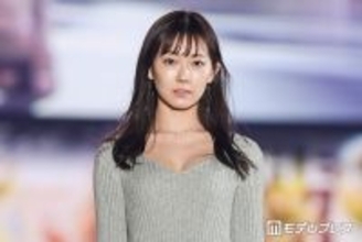 渡辺美優紀、美脚際立つミニスカコーデ披露「大人っぽい雰囲気で素敵」「スタイルレベチ」の声