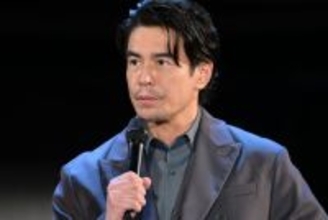 伊藤英明「東京コミコン」登壇で喜び「夢が叶いました」号外配布で観客殺到・作品の反響も明かす