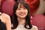 「影山優佳、肩出しミニトップスで大人の雰囲気「ギャップにやられた」「ウエストも綺麗」の声」の画像1