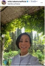 中村江里子アナ「贅沢簡単ディナー」自宅キッチンで食事する夫婦ショット公開「おしゃれ」「センスが素敵」の声