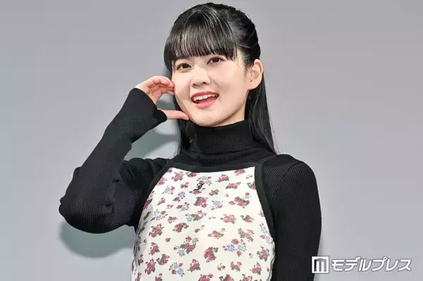 「ラブライブ！」AiScReam声優・大西亜玖璃、美脚際立つミニスカ姿にファン悶絶「赤×黒が最強」「髪型も新鮮で可愛い」