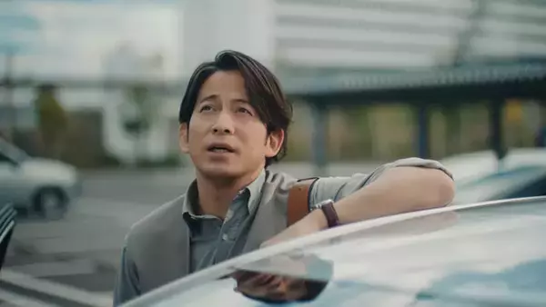 岡田准一＆山田杏奈、ドライブスルーで“朝マック”へ「グリドルとコーヒーのよう」相性抜群な演技披露