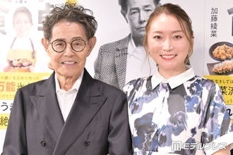 加藤綾菜、夫・加藤茶との結婚15周年でウエディングショット公開「もう15年だなんてびっくり」「大人なウエディング姿が素敵」の声