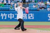「Hey! Say! JUMP知念侑李、初ファーストピッチは“50点” ピンクグローブに感じた不安明かす「縁もゆかりも無いようなアイドルが出てきたときに」」の画像1