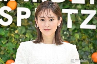 桐谷美玲、息子と飾り付けた豪華クリスマスツリー公開「オーナメントがおしゃれすぎ」「センス抜群」の声