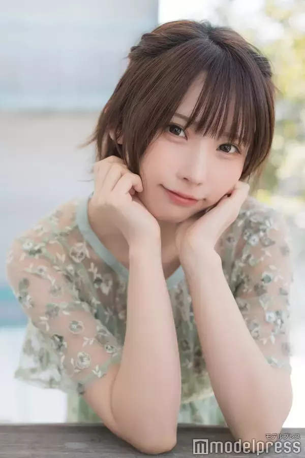 えなこ、素肌際立つ“全身モザイク”姿に驚きの声「思わず二度見」「ある意味攻めてる」