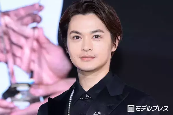 瀬戸康史、トイ・ストーリーホテルでのプライベートショット公開「家族とかな？」「はしゃいでて可愛い」
