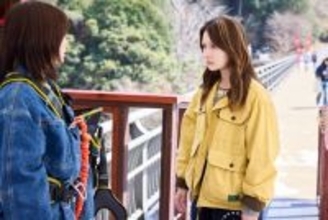 「エラー」初回、ラストシーンと回想の“リンク”に視聴者震撼「残酷すぎる」「背筋が凍った」未央（志田未来）の母の死因判明で波乱の幕開け