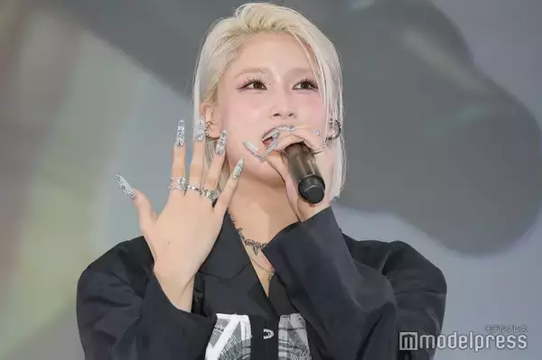 HANA・MOMOKA、4.5時間かけた勝負ネイル披露「いつもよりもちょっと」【ネイルオブザイヤー2025】