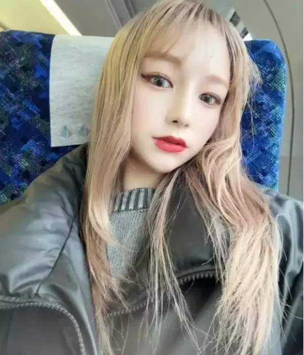 Netflixヤンキー恋リア「ラヴ上等」Baby、新ヘアカラーが話題「印象変わる」「レベチで可愛い」