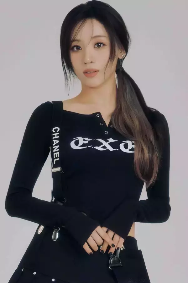 【SM発・日本人グループGPPインタビュー連載Vol.7・サラを深堀り】TWICEモモがロールモデル 豊富なバックダンサー経験経て誓う夢「J-POPの代表になります」