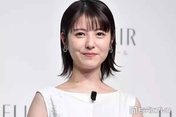 浜辺美波、美肌輝くノースリーブ姿で26歳誕生日を報告「肌綺麗すぎます」「見惚れちゃう」とファン悶絶