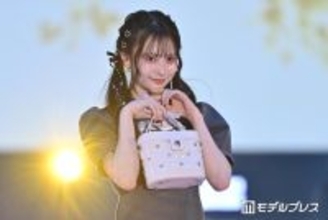 AKB48新センター・伊藤百花、美肌輝くオフショルワンピ姿披露「透明感がすごい」「天使みたい」と反響