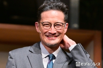 松岡昌宏、座長ぶり明らかに 共演者「男気と兄貴感の一言に尽きる」【はがきの王様】