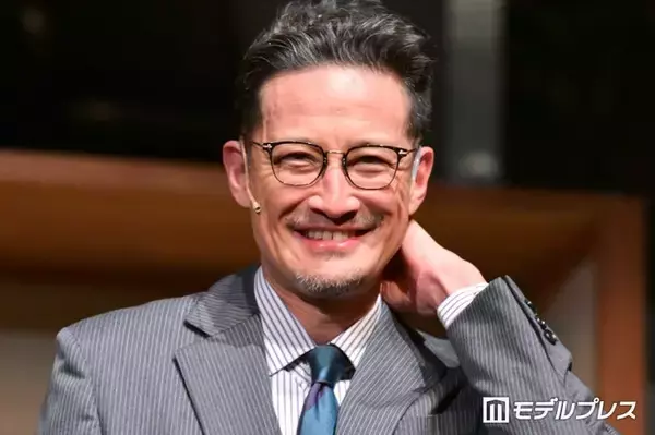松岡昌宏、座長ぶり明らかに 共演者「男気と兄貴感の一言に尽きる」【はがきの王様】