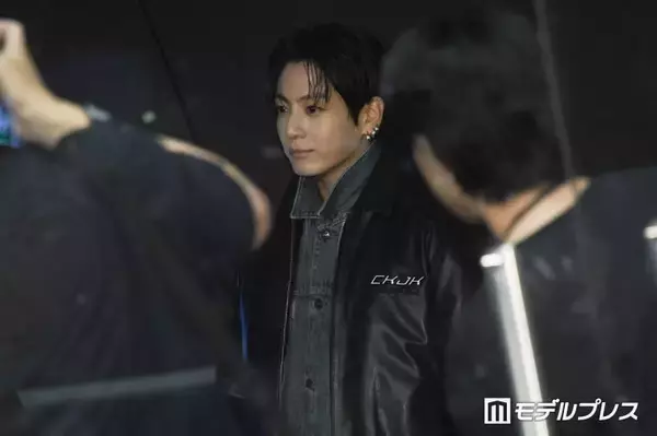 BTS・Jung Kook（ジョングク）原宿降臨 車乗り込む直前まで神対応に歓声鳴り止まず