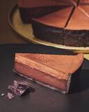 「スタバのバレンタイン、「チョコレートタルト」など甘く幸せなチョコフードが勢ぞろい」の画像1