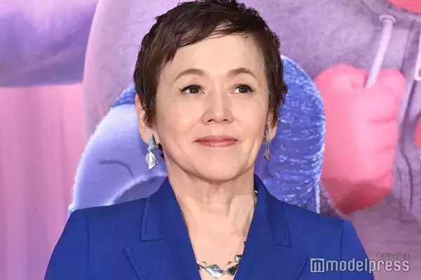 大竹しのぶ、自宅クリスマスツリー公開「センスが良い」「部屋全体がおしゃれ」と反響