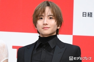 板垣李光人「髪に金メッシュが入りました」暗髪から一転「最高すぎる髪型」「輝いてます」と反響
