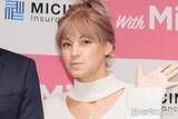 「“出会って10日婚”梅宮アンナ、結婚1周年記念旅行へ 夫とのハワイ満喫動画に「ラブラブで素敵」「幸せに包まれてる」と反響」の画像1