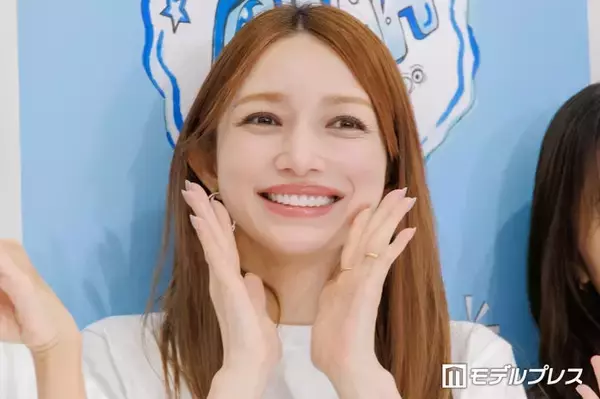 後藤真希、美ウエスト際立つへそ出しコーデ披露「変わらずスタイル抜群」「タトゥーシールにドキッとした」の声