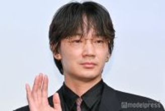 綾野剛、自身の提案シーン採用される 監督も称賛「監督はあっちですから」【星と月は天の穴】