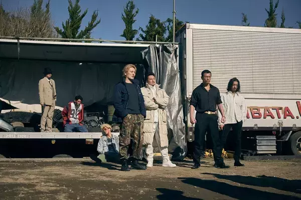 「ドンケツ season2」伊藤英明＆柳葉敏郎「見ていて怖かった」“肉弾アクション”秘話明かす 第5話場面写真も公開