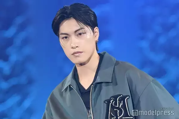 OCTPATH西島蓮汰、ヌーディーメイク×ユニークデニムで新たな魅力「印象違う」「色気すごい」と反響【サツコレ2025A/W】