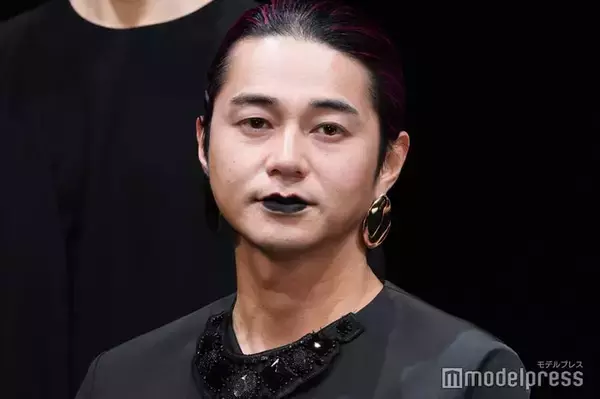 東出昌大、強烈ビジュアルで雰囲気ガラリ 成宮寛貴との初共演に刺激「毎日楽しいです」【サド侯爵夫人】