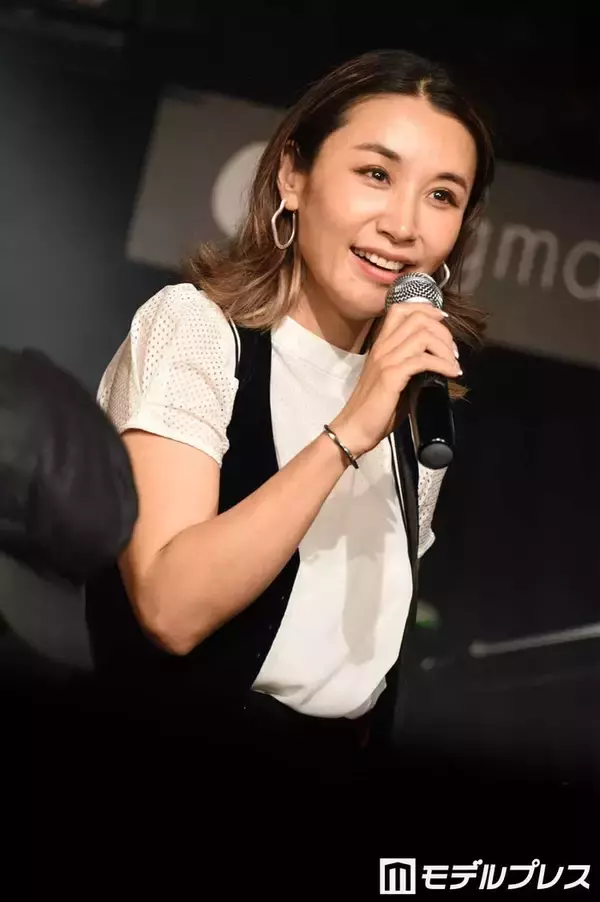 鈴木紗理奈、息子への「学生アスリート飯」公開「すごい量のチキンにびっくり」「愛が溢れてる」の声
