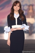 AKB48メンバー、“なこみく”風幼少期ショット＆本人との3ショット公開「小さい頃からビジュ完璧」「成功したオタク」と反響