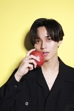 King ＆ Prince永瀬廉「ベツコミ」で“顔面国宝”ビジュアル披露 愛・日常・仕事を41の質問で深堀り