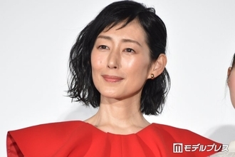 木村多江「家族も参戦のラグビーなひととき」豪華メンバーとの会食ショット公開「元日本代表選手がいる」「楽しそうな笑顔」の声