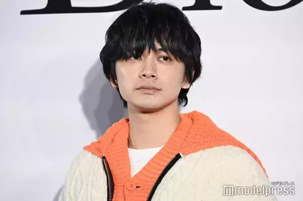 北村匠海、意外な学生時代を告白「ビターな思い出ばかりです」カジュアルルックで登場【ディオール バンブーパビリオン】