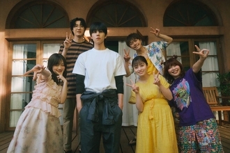 橋本環奈×チェ・ジョンヒョプ「バカンスの法則」OP曲がILLITに決定 本予告映像も解禁